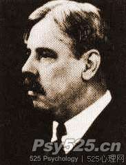 （EdwardLeeThorndike，1874—1949）是美国心理学家和教育家。1903年，他出版的《教育心理学》，是西方第一本以“教育心理学”命名的专著。他早年在詹姆士指导下从事动物学习的研究，后来将动物研究技术应用于儿童，并把大部分时间花在人类学习、教育及心理测验诸领域。在美国被认为是教育心理学的奠基人。